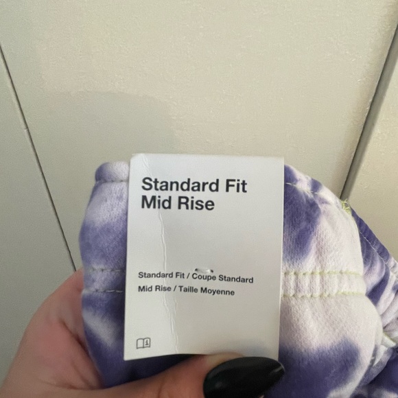 NWT Standard fit/mid-rise NIKE joggers - Picture 5 of 9